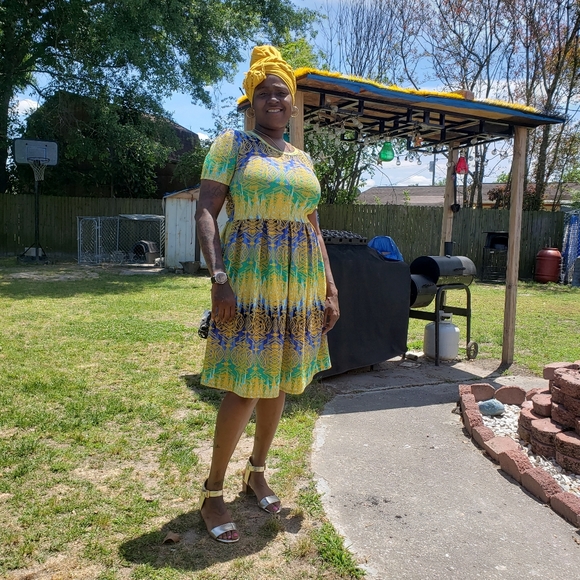 Meet your Posher, Tamika - Picture 2 of 2